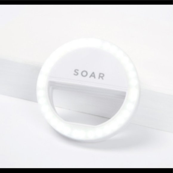 Soar Clip on Selfie Ring Light - Picture 12 of 14